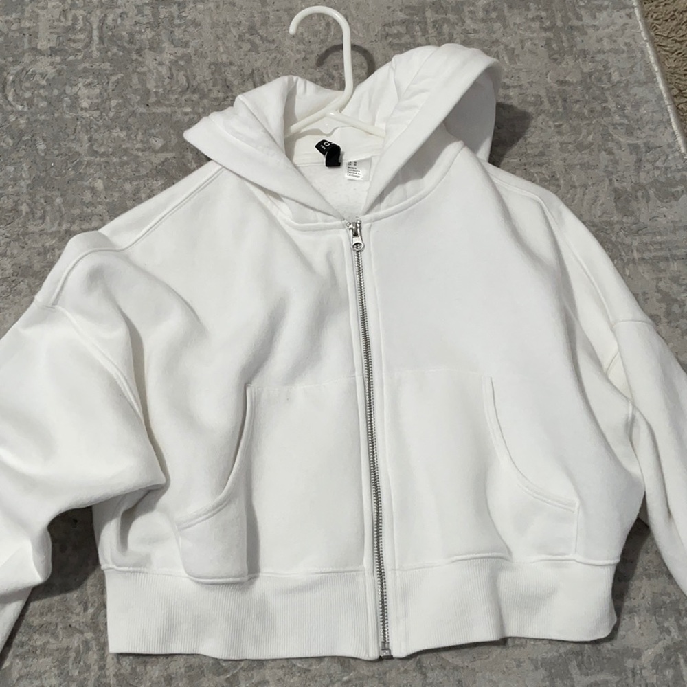 White cropped hoodie